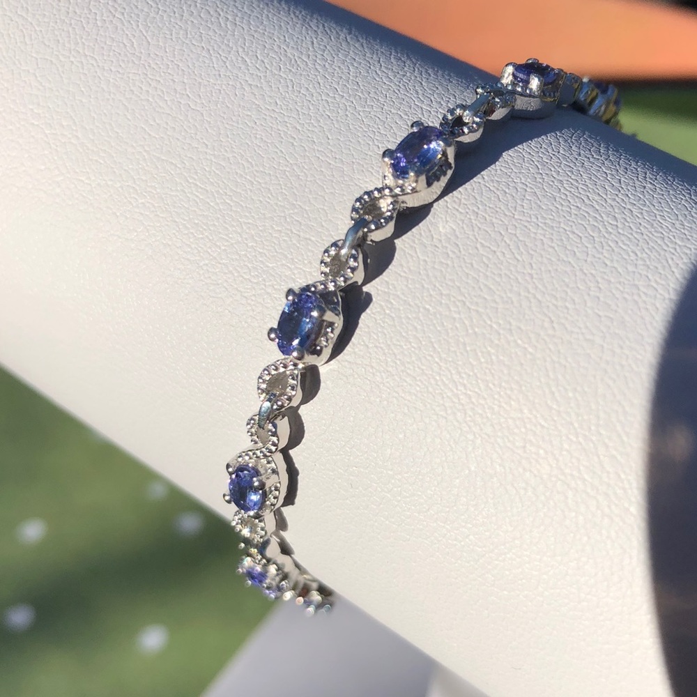 Genuine Tanzanite Link Station Bracelet - 2.75 cts - Picture 4 of 7
